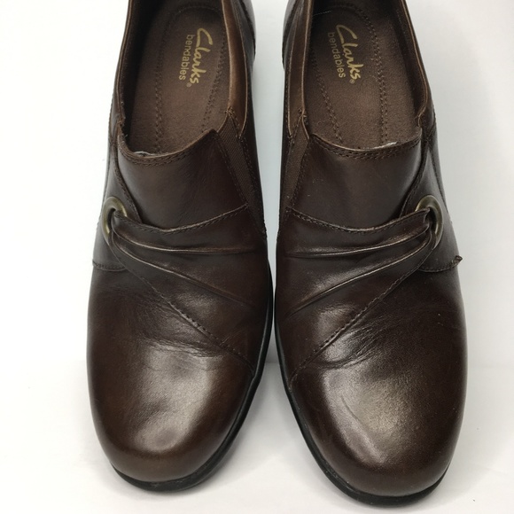 clarks bendables brown shoes